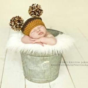 Newborn Pom Pom Hat